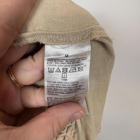 Old Navy Cropped Twist-Front Smocked Polka Dot Linen Blend Jumpsuit (M) - Picture 8 of 8